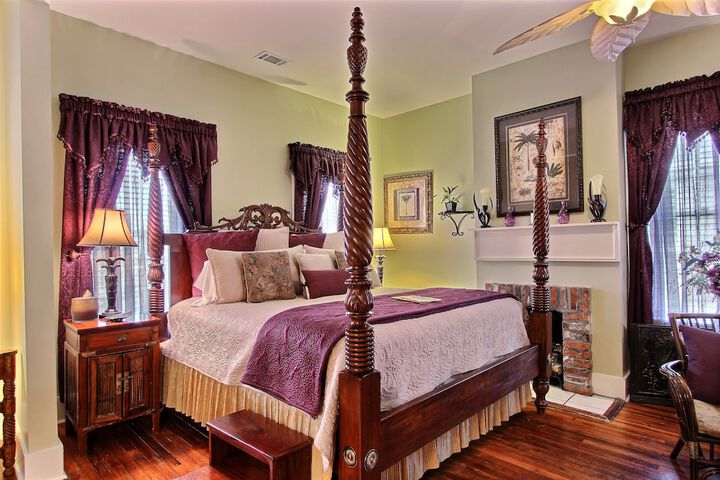 Room 19 of 25