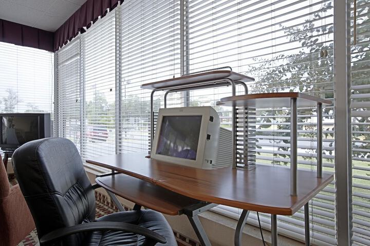 Business Center 13 of 13