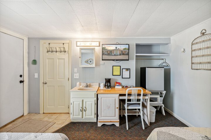 Room 9 of 22