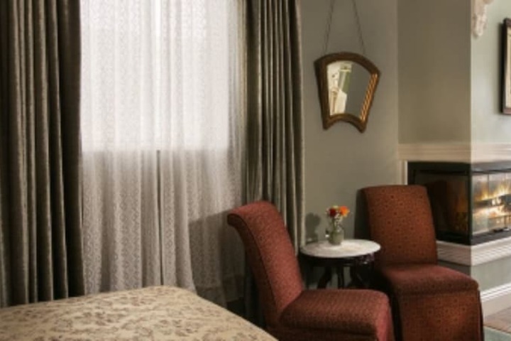 Room 17 of 48