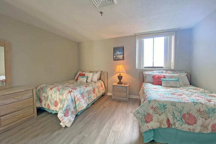 Room 72 of 86