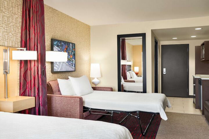 Room 25 of 41