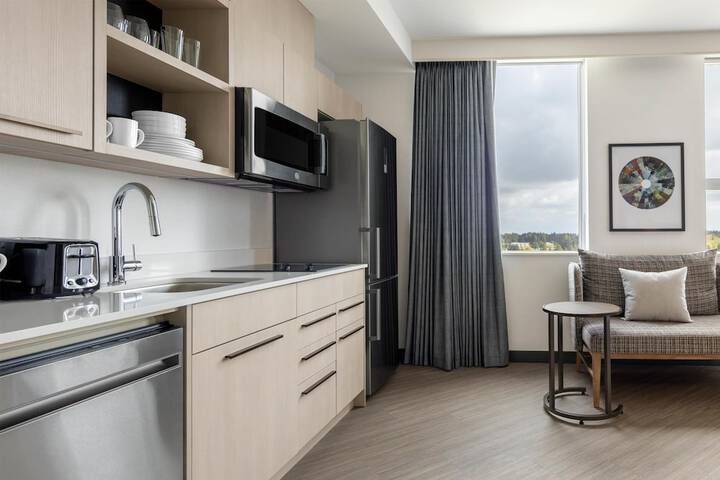 Homewood Suites by Hilton Surrey