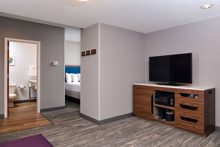 Room 19 of 114