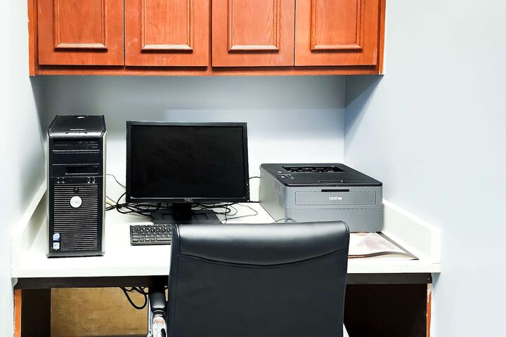 Business Center 35 of 35