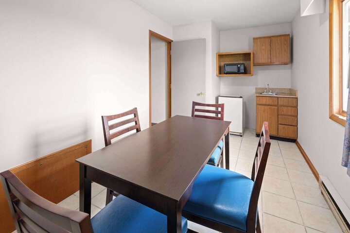 Days Inn by Wyndham Wauseon