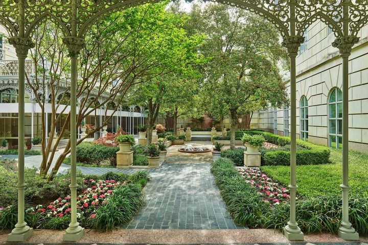 Hotel Crescent Court