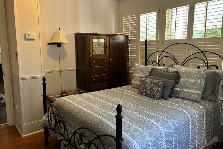 Room 21 of 82