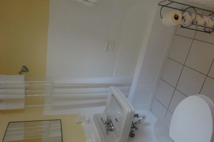 Room 80 of 141