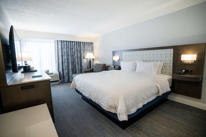 Room 52 of 78