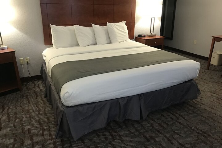 Room 19 of 70