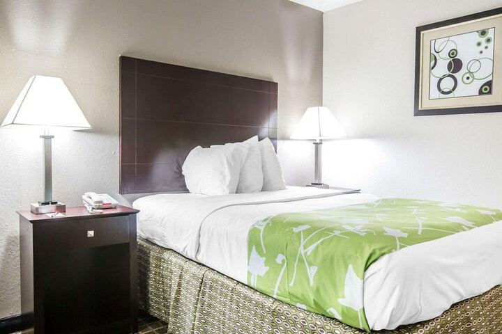 Room 20 of 26