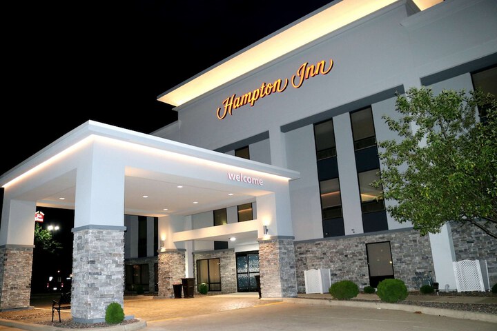 Hotel 2 of 39