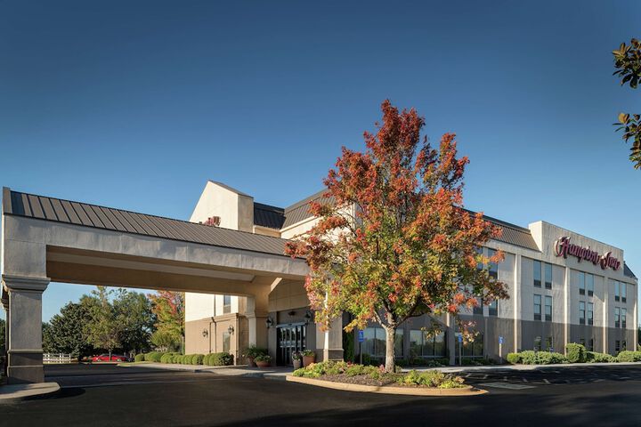 Hotel 5 of 40