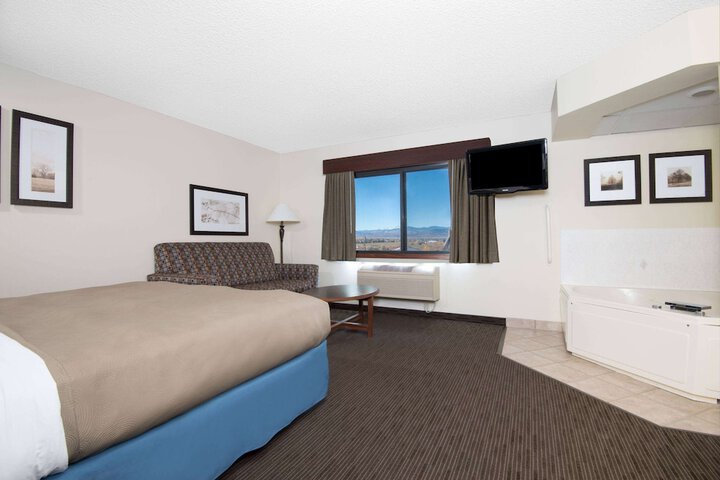 Room 30 of 67