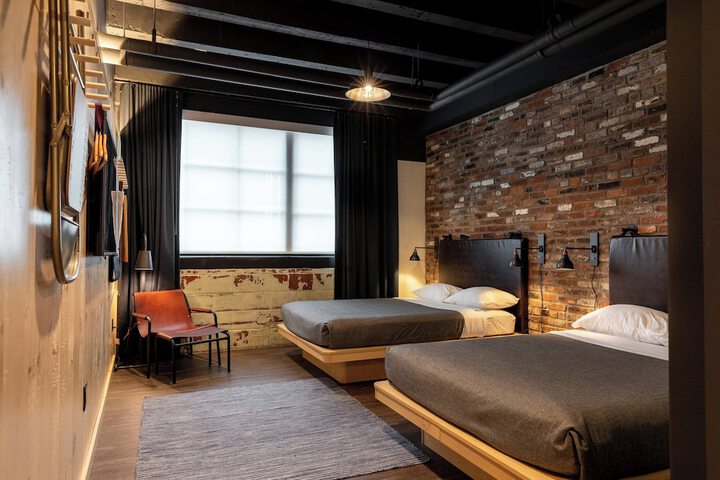 Room 22 of 31