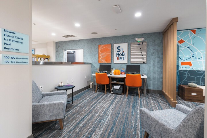 Holiday Inn Express Hotel & Suites St. Robert by IHG