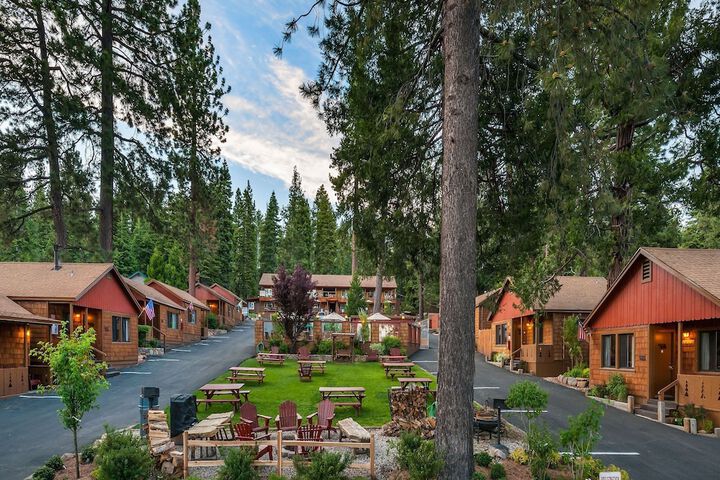Cedar Glen Lodge