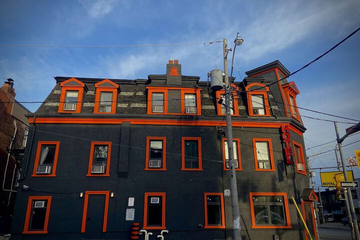 Hotel 5 of 68