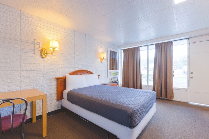 Room 15 of 78