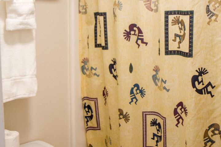 Room 23 of 46