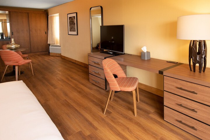 Room 26 of 50