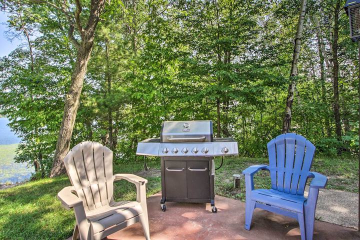Big Lake Getaway w / Private Beach + Fire Pit!