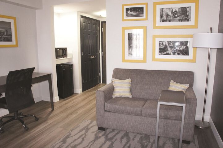Room 13 of 52