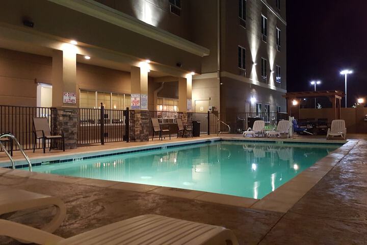 Pool 7 of 52