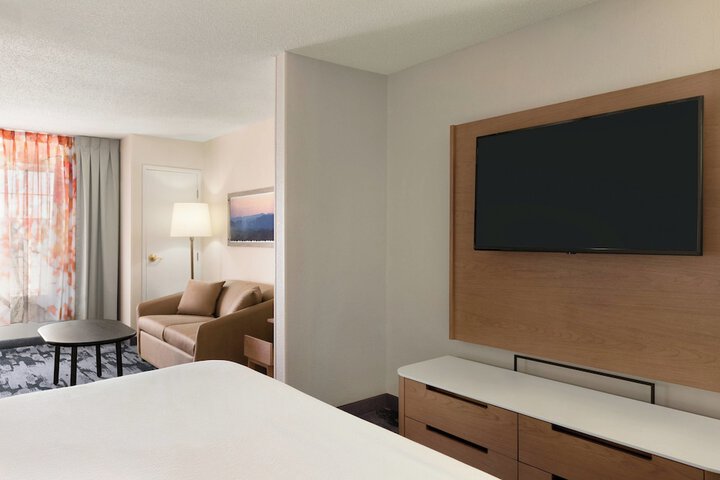Fairfield Inn and Suites by Marriott Wheeling St. Clairsville