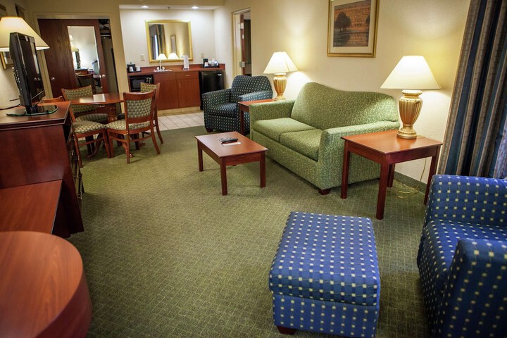 Room 14 of 42