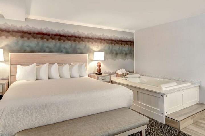 Hallmark Resort - Newport