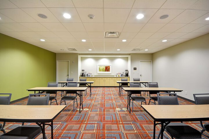 Home2 Suites by Hilton Decatur Ingalls Harbor