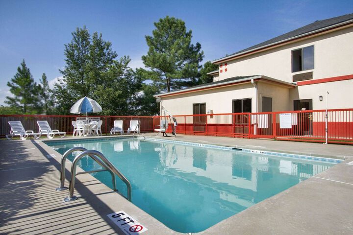 Days Inn by Wyndham Greenville South / Mauldin