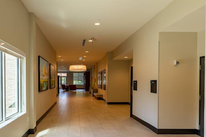 Ballroom/Hall 53 of 65