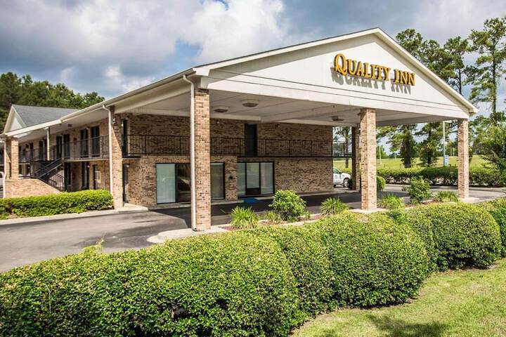 Quality Inn Manning I-95
