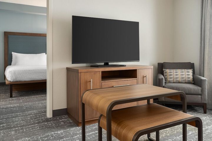 Homewood Suites by Hilton Fort Myers Airport / FGCU