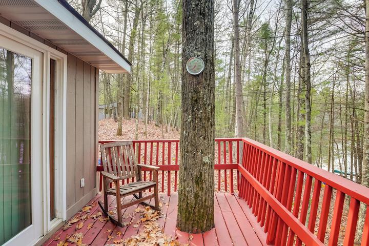 Lakefront Rhinelander Cabin w / Dock & Fire Pit!