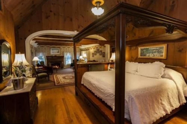 Arlingtons West Mountain Inn
