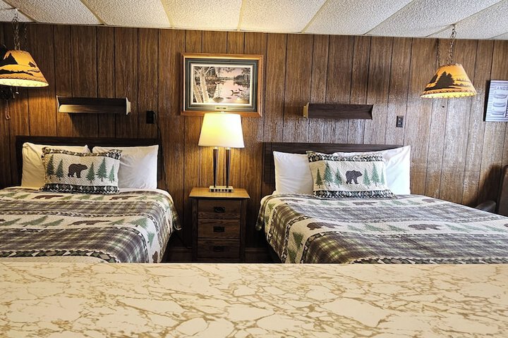 Lakeshore Motel Ice Lake