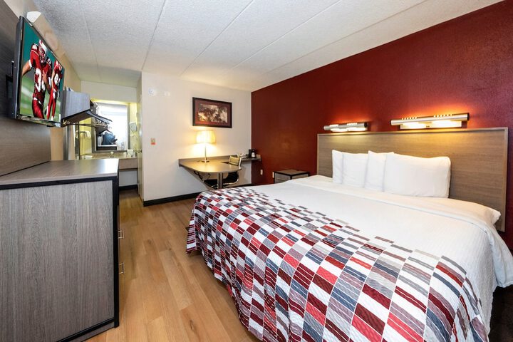 Room 17 of 24