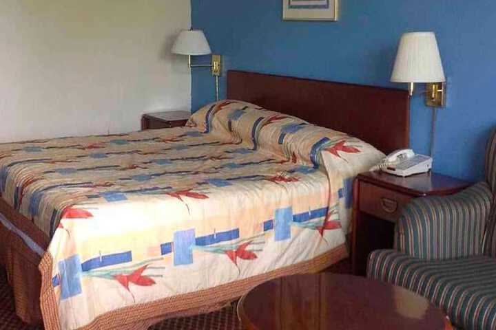 Room 67 of 95
