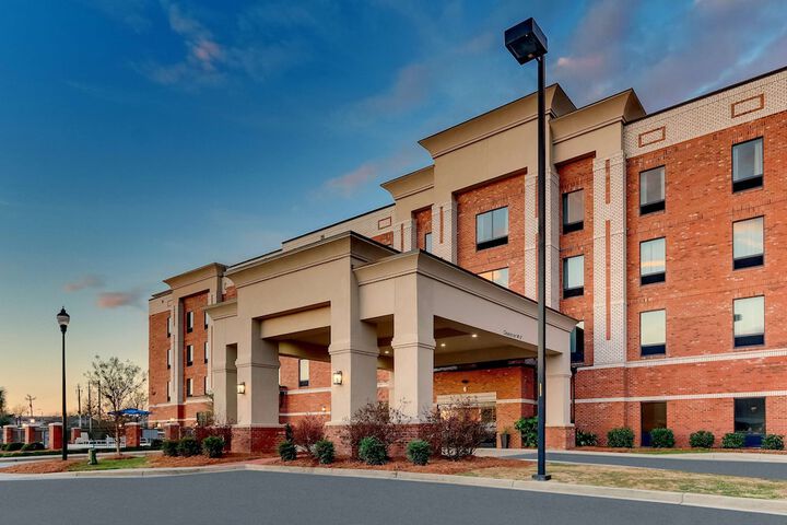 Hampton Inn & Suites Hartsville