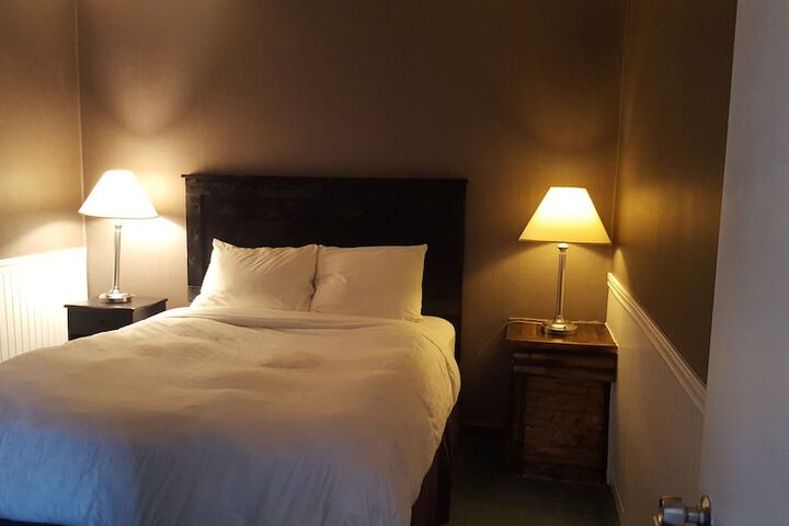 Room 40 of 65