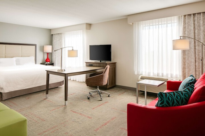 Room 14 of 28