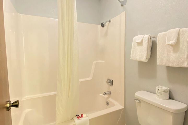 Room 20 of 35