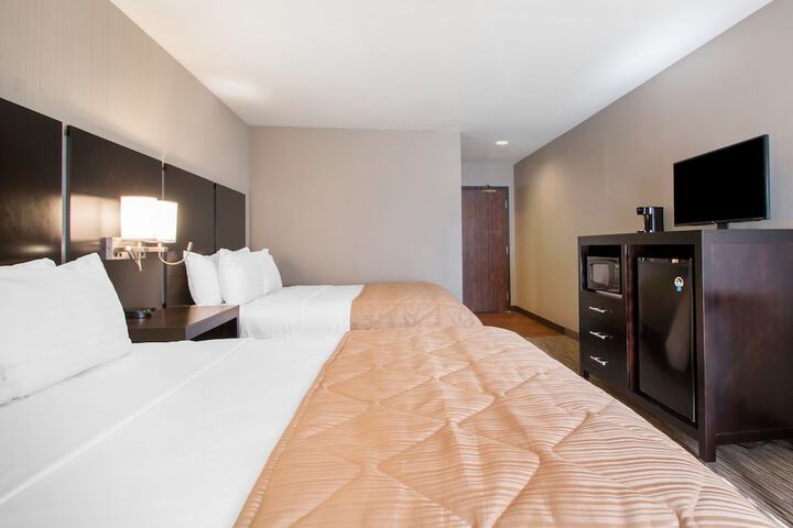 Room 11 of 36