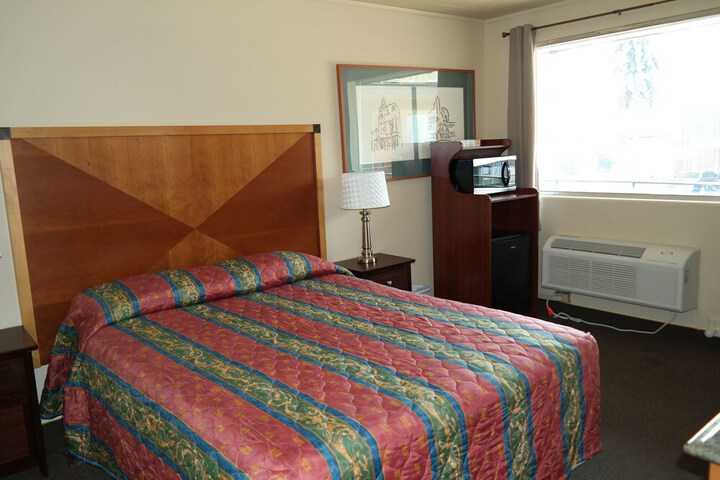 Room 7 of 19