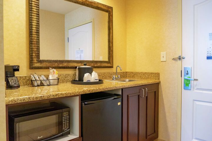 Room 20 of 41