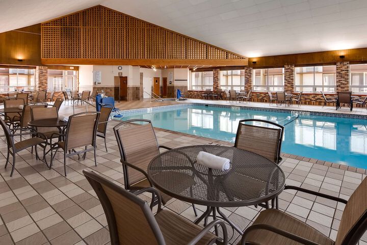 Pool 5 of 32